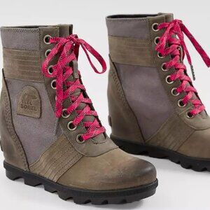 Sorel Wmns Lexie Wedge Waterproof Canvas Winter Boots NL3046-051